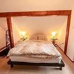 Cvetka Apartment