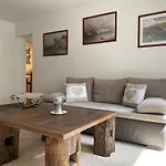 Cvetka Apartment *
