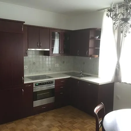 Cvetka Apartment