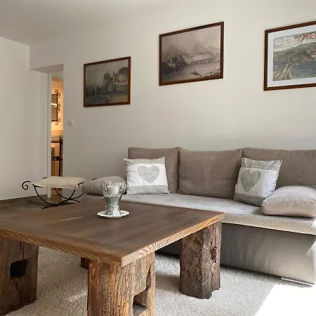 Cvetka Apartman *